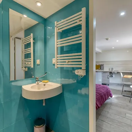 Aparthotel Logis Les Forges 2*