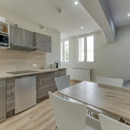 Aparthotel Logis Les Forges 2*